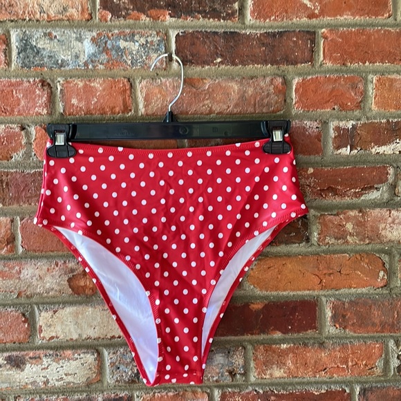 Large red polka dot bikini. - Picture 3 of 4